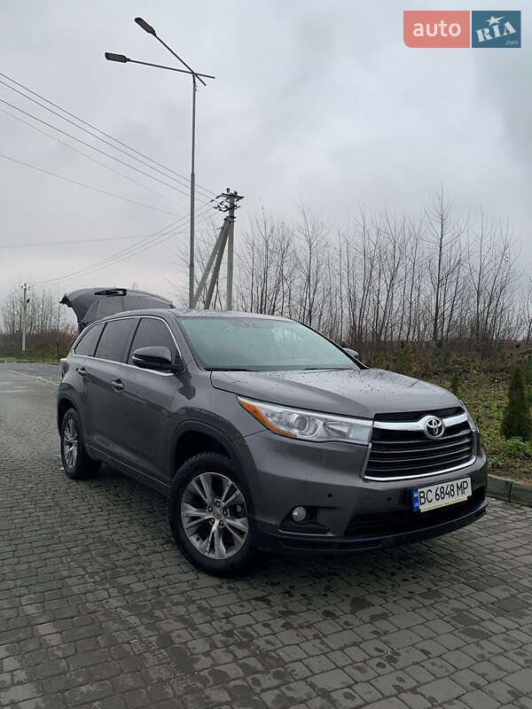 Внедорожник / Кроссовер Toyota Highlander 2015 в Львове фото 28 Внедорожник / Кроссовер Toyota Highlander 2015 в Львове