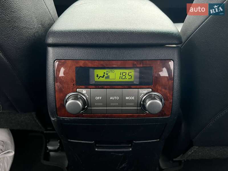 Внедорожник / Кроссовер Toyota Highlander 2011 в Киеве