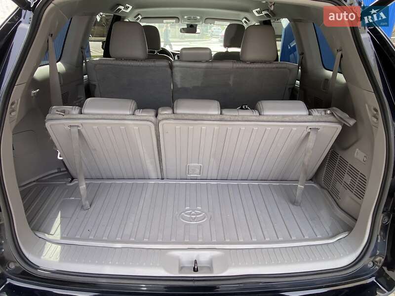 Внедорожник / Кроссовер Toyota Highlander 2018 в Киеве