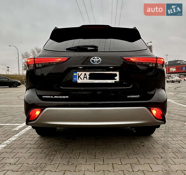 Внедорожник / Кроссовер Toyota Highlander 2021 в Киеве