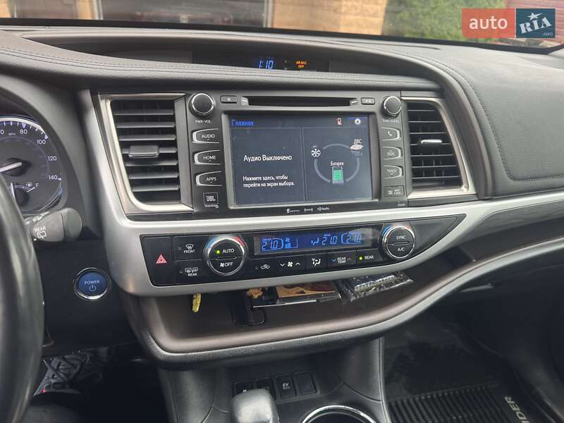 Позашляховик / Кросовер Toyota Highlander 2019 в Луцьку