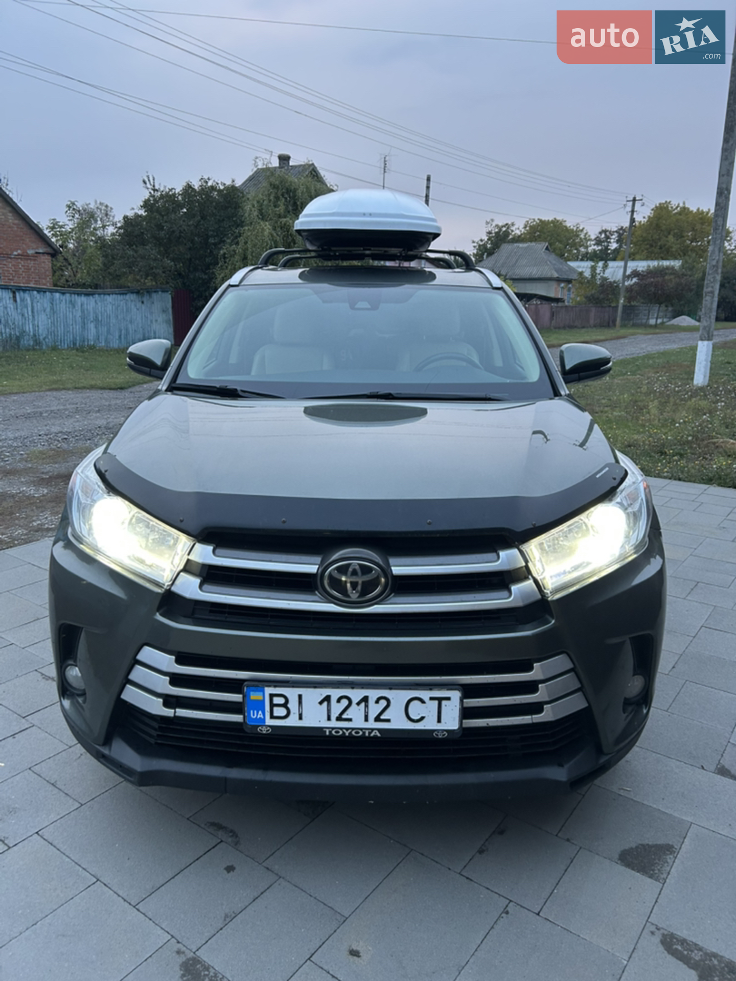 2017 Toyota Highlander - фото 1