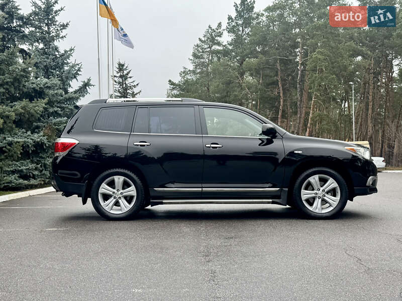Позашляховик / Кросовер Toyota Highlander 2013 в Києві