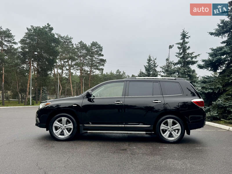 Позашляховик / Кросовер Toyota Highlander 2013 в Києві