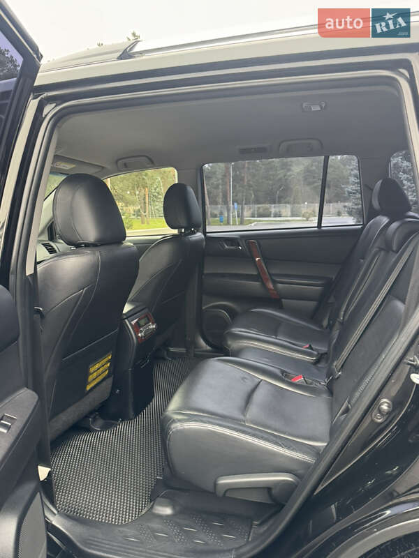 Позашляховик / Кросовер Toyota Highlander 2013 в Києві