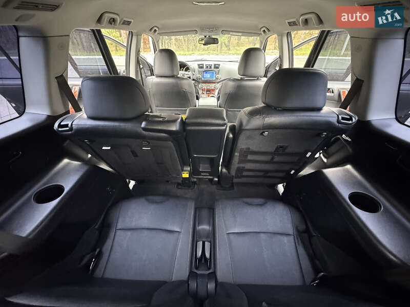 Позашляховик / Кросовер Toyota Highlander 2013 в Києві