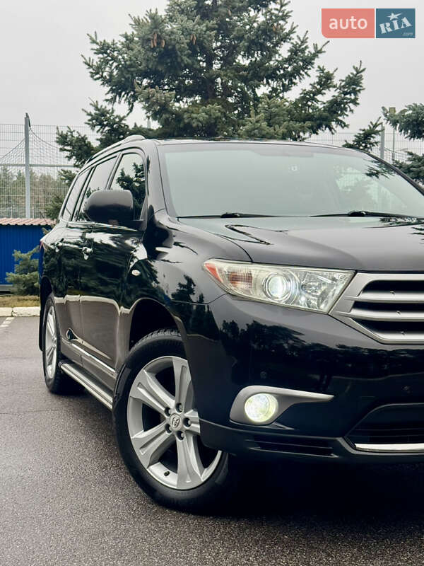 Позашляховик / Кросовер Toyota Highlander 2013 в Києві