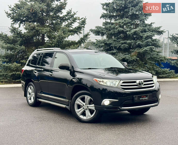 Позашляховик / Кросовер Toyota Highlander 2013 в Києві