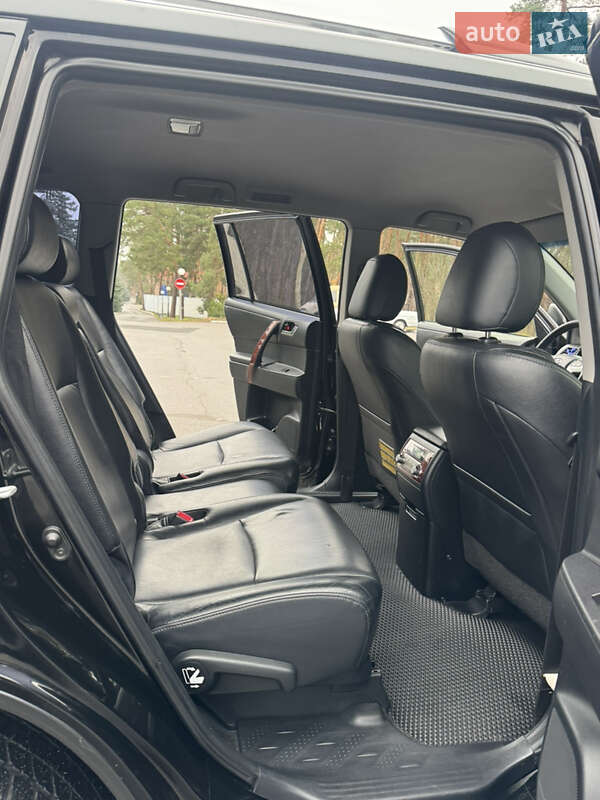 Позашляховик / Кросовер Toyota Highlander 2013 в Києві