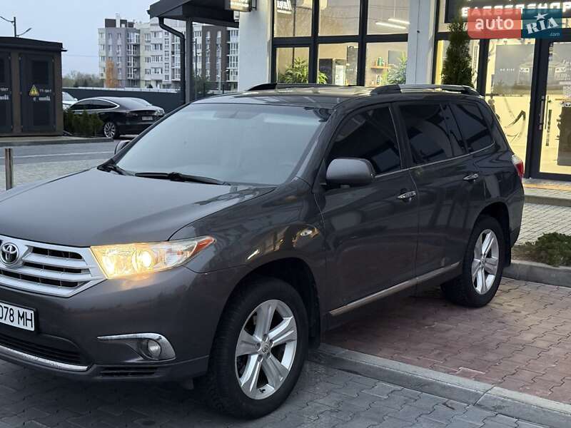 Внедорожник / Кроссовер Toyota Highlander 2011 в Киеве фото 7 Внедорожник / Кроссовер Toyota Highlander 2011 в Киеве