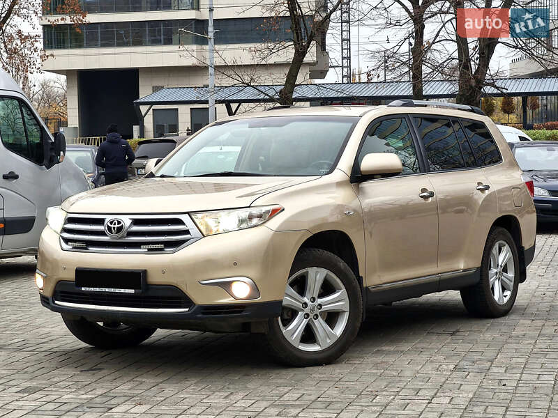 Внедорожник / Кроссовер Toyota Highlander 2011 в Днепре