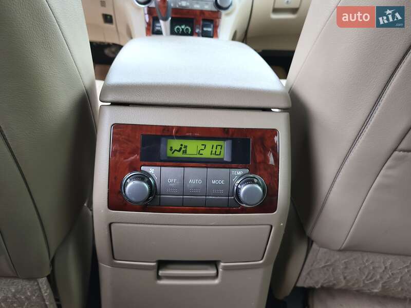 Внедорожник / Кроссовер Toyota Highlander 2011 в Днепре