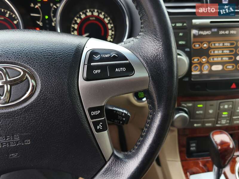 Внедорожник / Кроссовер Toyota Highlander 2011 в Днепре