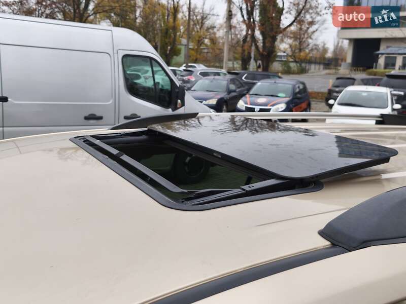 Внедорожник / Кроссовер Toyota Highlander 2011 в Днепре