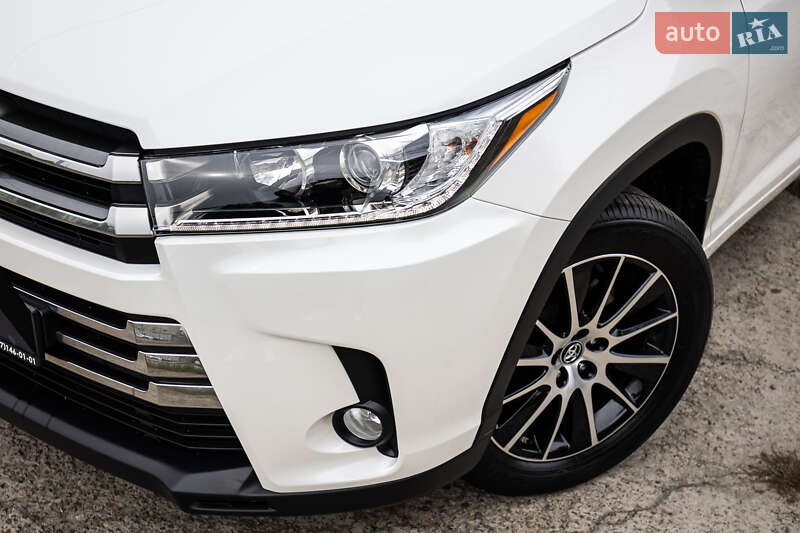 Позашляховик / Кросовер Toyota Highlander 2019 в Києві фото 15 Позашляховик / Кросовер Toyota Highlander 2019 в Києві