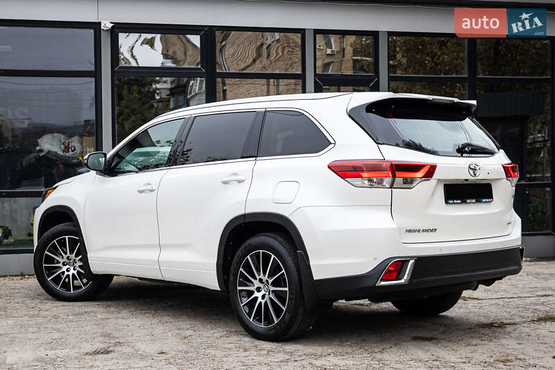 Позашляховик / Кросовер Toyota Highlander 2019 в Києві фото 71 Позашляховик / Кросовер Toyota Highlander 2019 в Києві