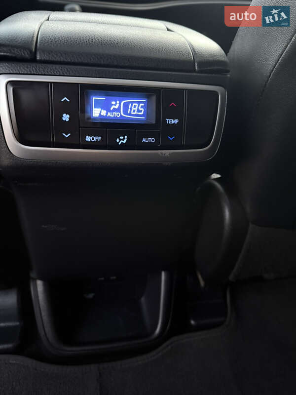 Внедорожник / Кроссовер Toyota Highlander 2017 в Киеве фото 26 Внедорожник / Кроссовер Toyota Highlander 2017 в Киеве