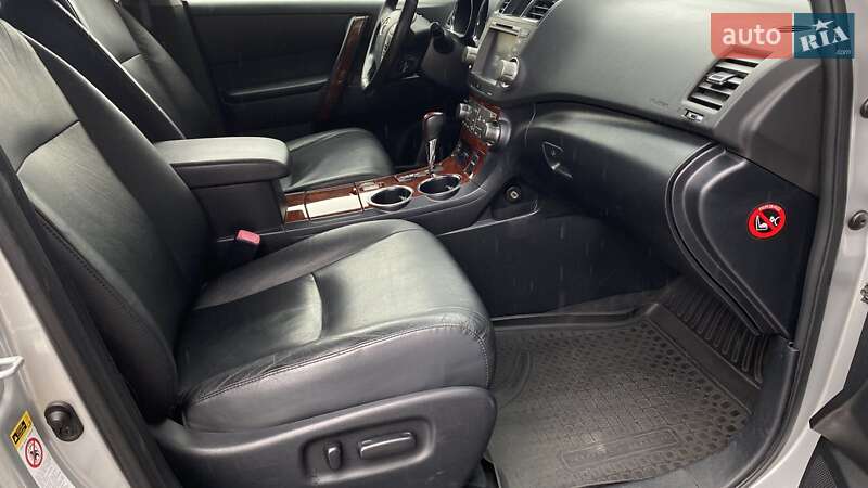 Внедорожник / Кроссовер Toyota Highlander 2011 в Одессе фото 6 Внедорожник / Кроссовер Toyota Highlander 2011 в Одессе
