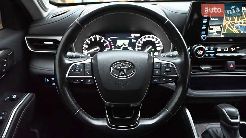 Внедорожник / Кроссовер Toyota Highlander 2020 в Киеве