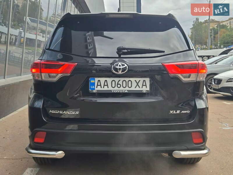 Внедорожник / Кроссовер Toyota Highlander 2017 в Киеве фото 6 Внедорожник / Кроссовер Toyota Highlander 2017 в Киеве