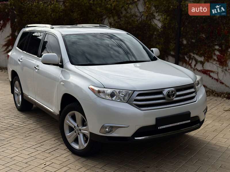 Внедорожник / Кроссовер Toyota Highlander 2011 в Одессе