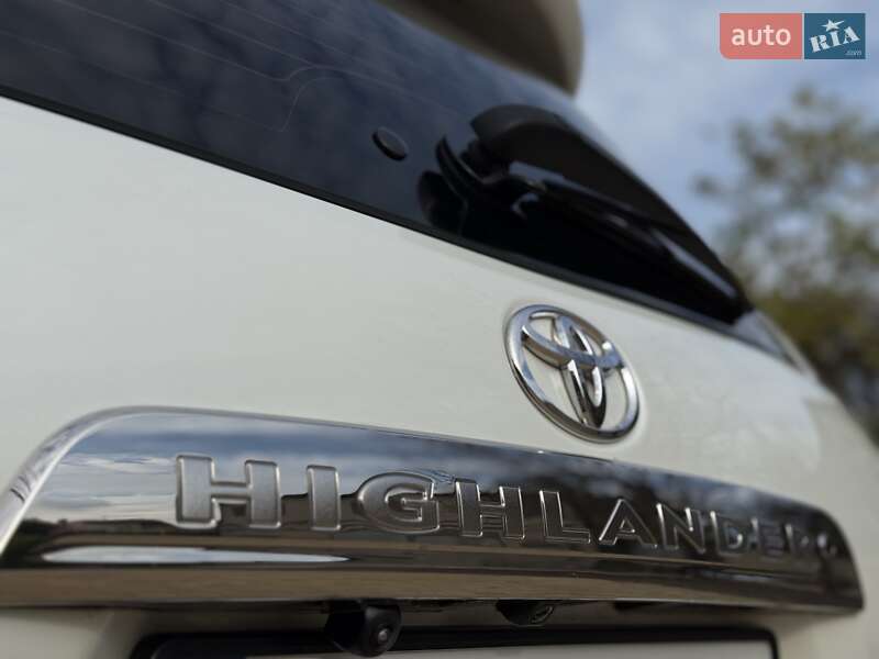 Внедорожник / Кроссовер Toyota Highlander 2011 в Одессе