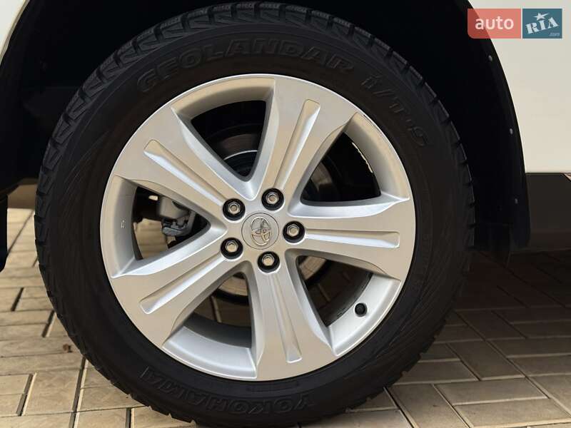 Внедорожник / Кроссовер Toyota Highlander 2011 в Одессе