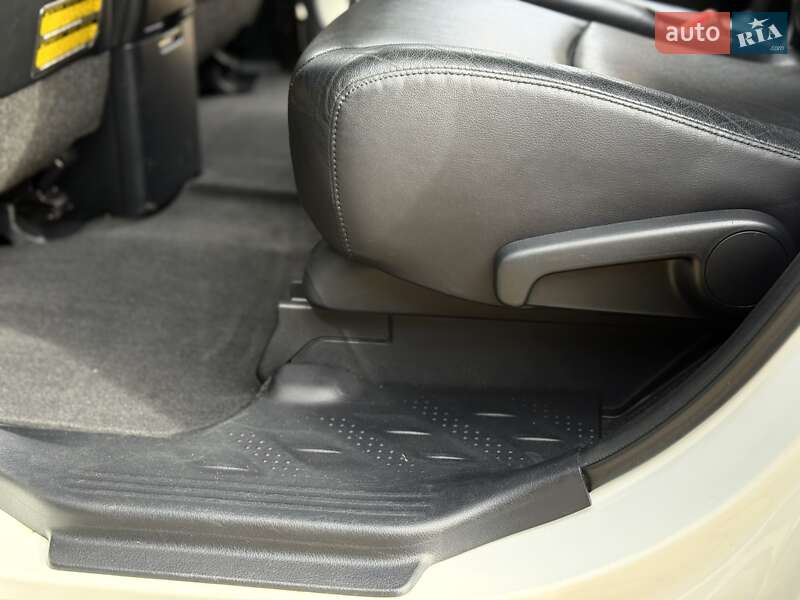 Внедорожник / Кроссовер Toyota Highlander 2011 в Одессе