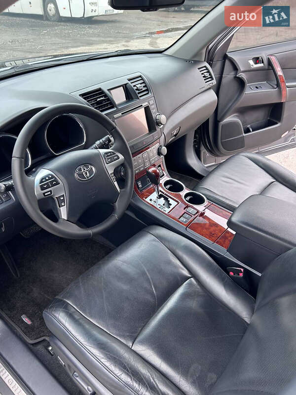 Внедорожник / Кроссовер Toyota Highlander 2011 в Виннице фото 13 Внедорожник / Кроссовер Toyota Highlander 2011 в Виннице
