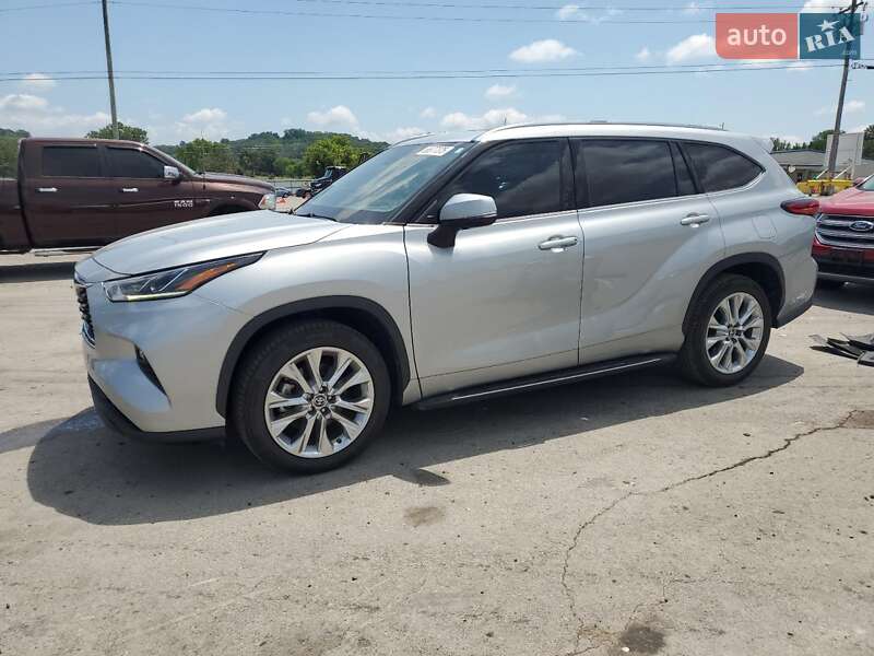 Toyota Highlander 2022
