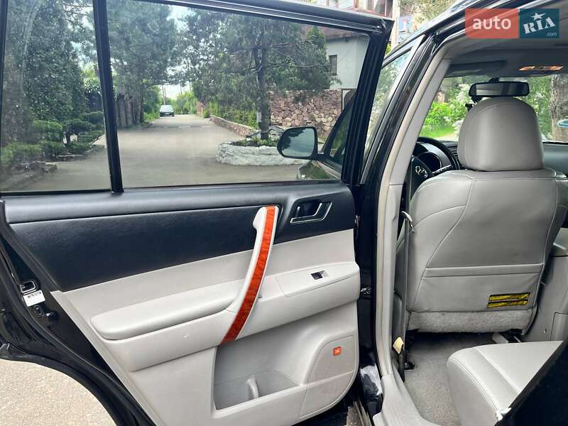 Позашляховик / Кросовер Toyota Highlander 2008 в Києві