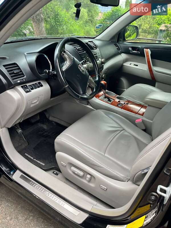 Позашляховик / Кросовер Toyota Highlander 2008 в Києві