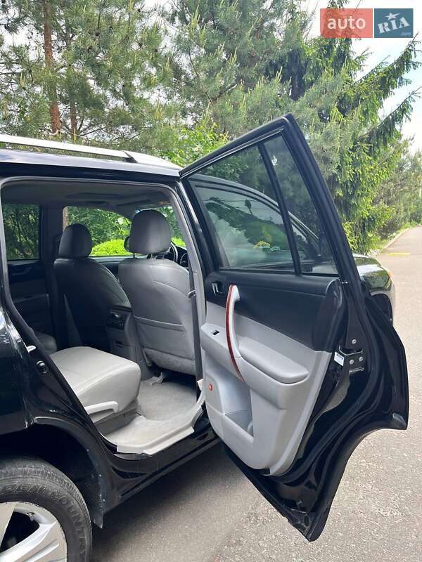 Позашляховик / Кросовер Toyota Highlander 2008 в Києві