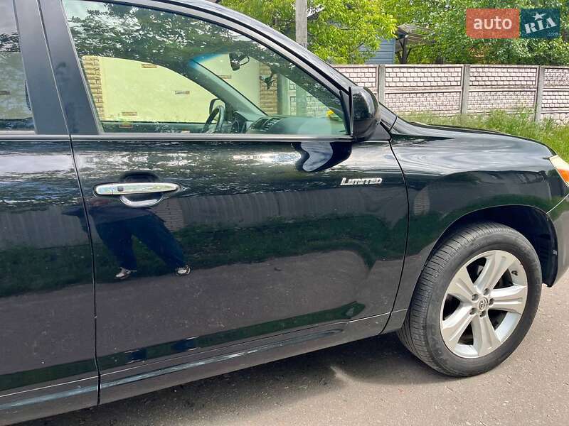Позашляховик / Кросовер Toyota Highlander 2008 в Києві