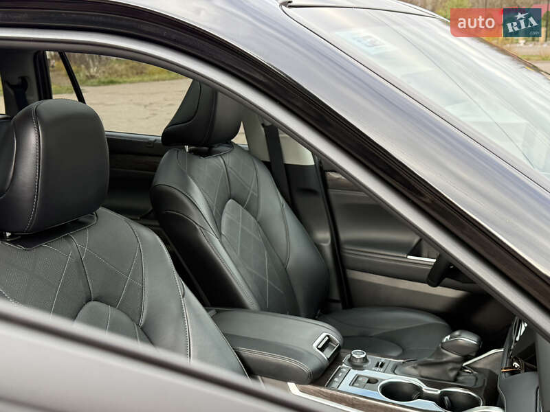 Внедорожник / Кроссовер Toyota Highlander 2022 в Киеве