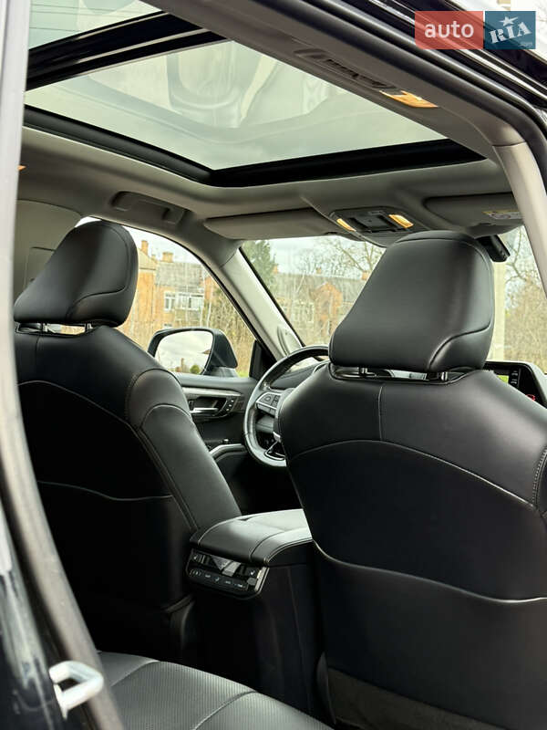 Внедорожник / Кроссовер Toyota Highlander 2022 в Киеве