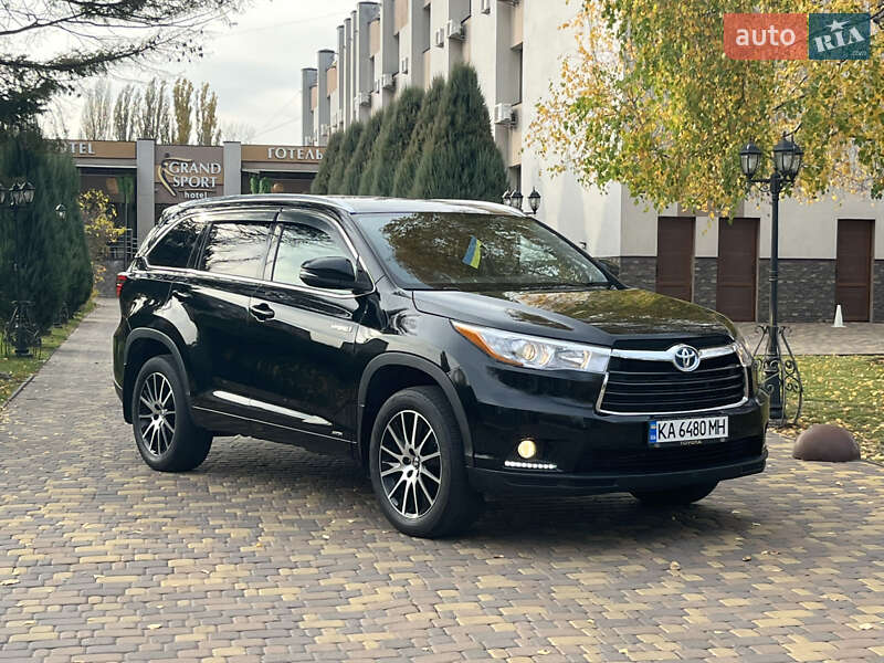 Внедорожник / Кроссовер Toyota Highlander 2016 в Киеве фото 11 Внедорожник / Кроссовер Toyota Highlander 2016 в Киеве