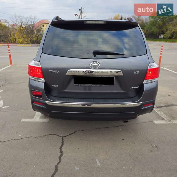 Внедорожник / Кроссовер Toyota Highlander 2011 в Одессе