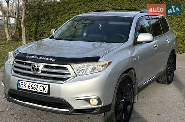 Внедорожник / Кроссовер Toyota Highlander 2011 в Ровно