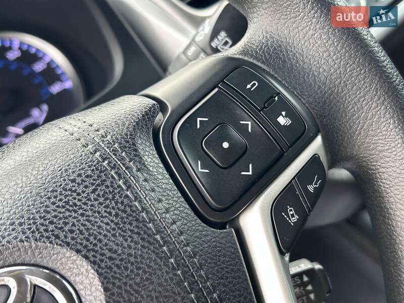 Внедорожник / Кроссовер Toyota Highlander 2018 в Одессе фото 20 Внедорожник / Кроссовер Toyota Highlander 2018 в Одессе