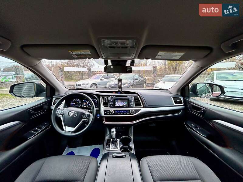 Внедорожник / Кроссовер Toyota Highlander 2018 в Одессе фото 33 Внедорожник / Кроссовер Toyota Highlander 2018 в Одессе