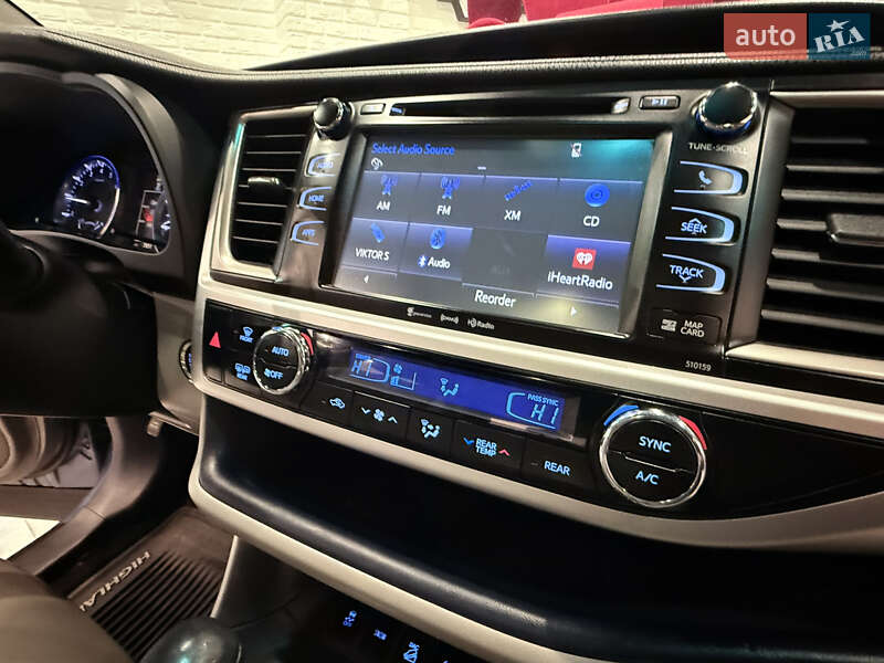 Внедорожник / Кроссовер Toyota Highlander 2016 в Одессе