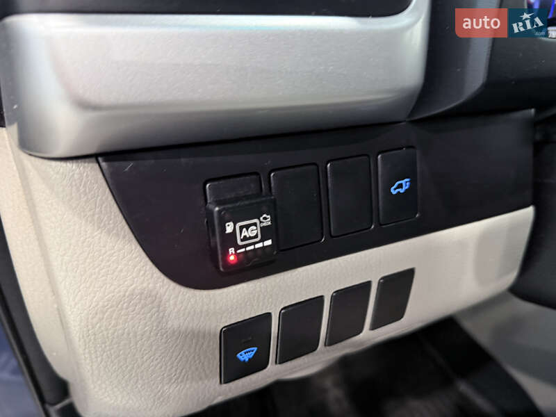 Внедорожник / Кроссовер Toyota Highlander 2016 в Одессе