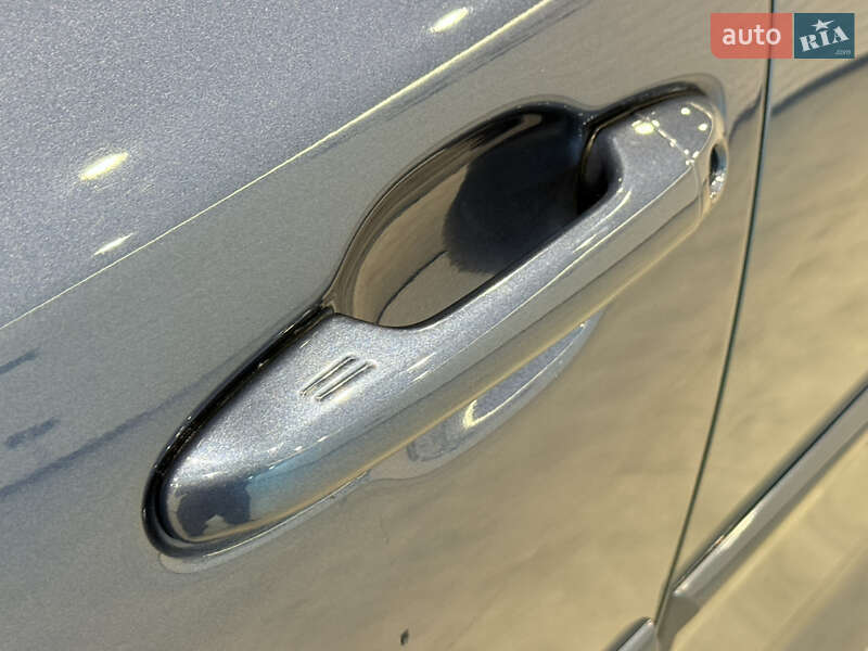 Внедорожник / Кроссовер Toyota Highlander 2016 в Одессе