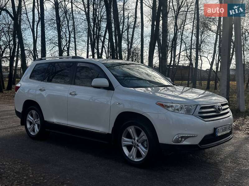 Внедорожник / Кроссовер Toyota Highlander 2012 в Ахтырке фото 2 Внедорожник / Кроссовер Toyota Highlander 2012 в Ахтырке