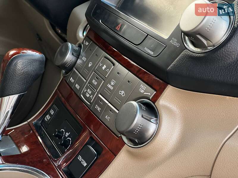 Внедорожник / Кроссовер Toyota Highlander 2012 в Ахтырке фото 38 Внедорожник / Кроссовер Toyota Highlander 2012 в Ахтырке