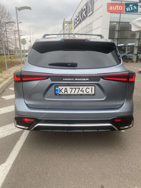 Внедорожник / Кроссовер Toyota Highlander 2022 в Киеве