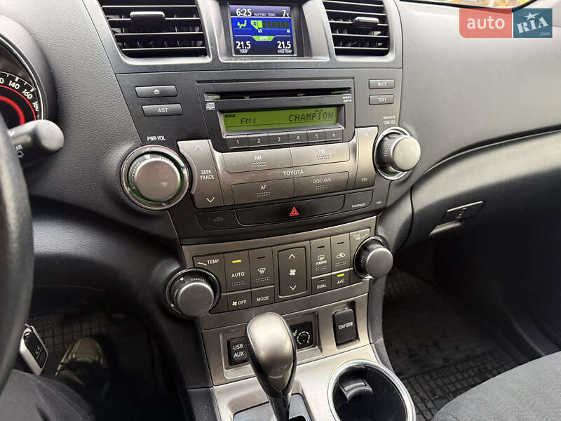 Внедорожник / Кроссовер Toyota Highlander 2012 в Киеве