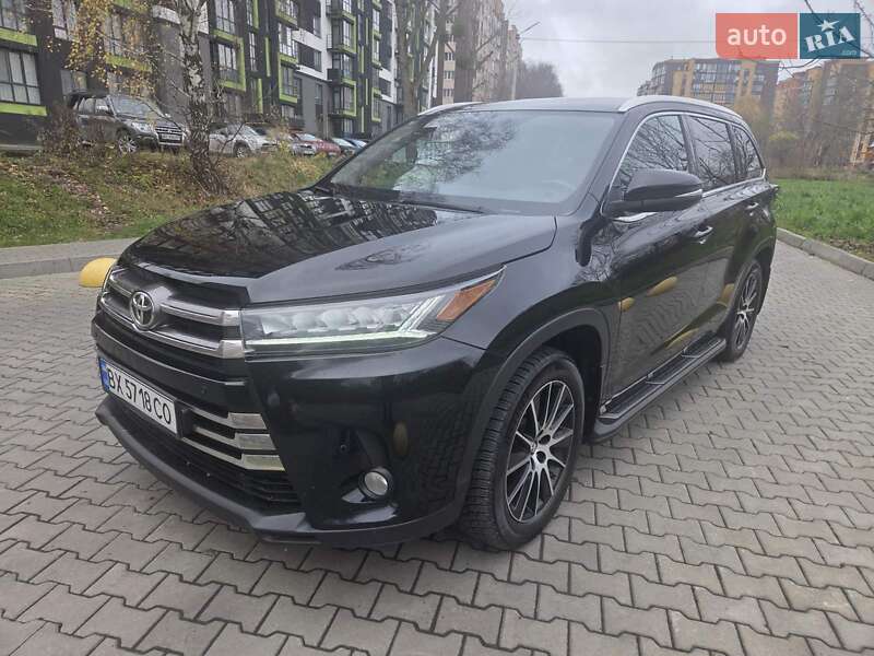 Позашляховик / Кросовер Toyota Highlander 2019 в Хмельницькому