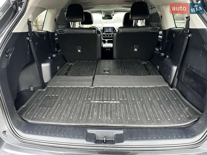 Внедорожник / Кроссовер Toyota Highlander 2020 в Киеве